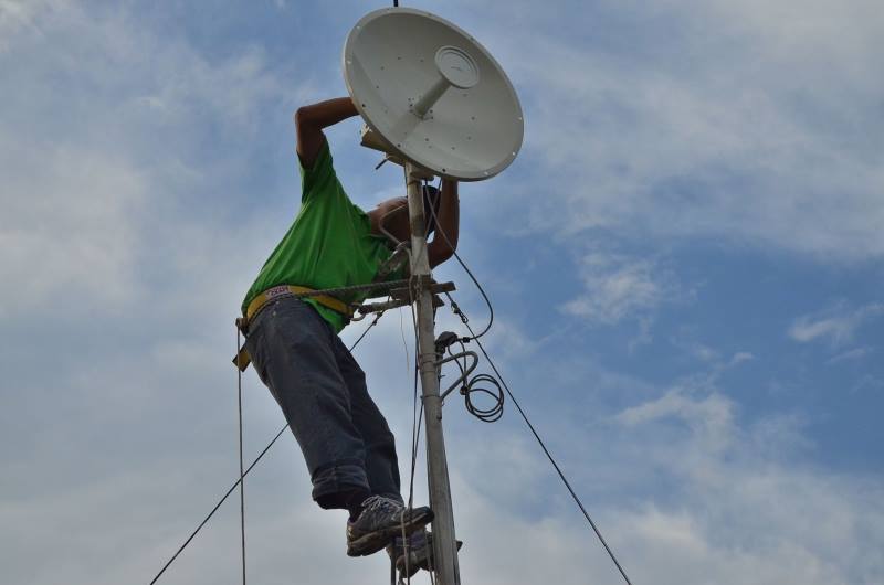 94 kilometers Point-to-multipoint Backhaul Wireless Connectivity